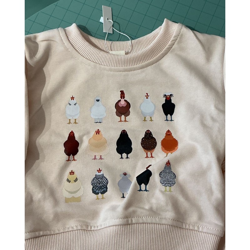 Ensemble bébé MiniOlie beige avec motif poules – 12-18 mois