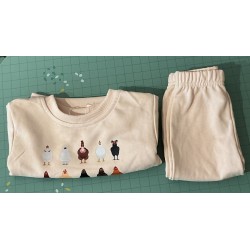 Ensemble bébé MiniOlie beige avec motif poules – 12-18 mois