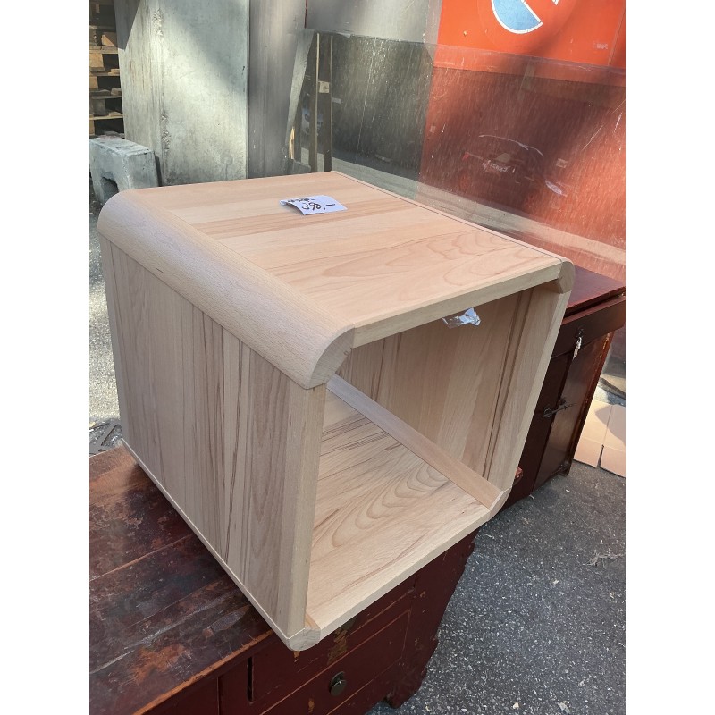 Table de chevet