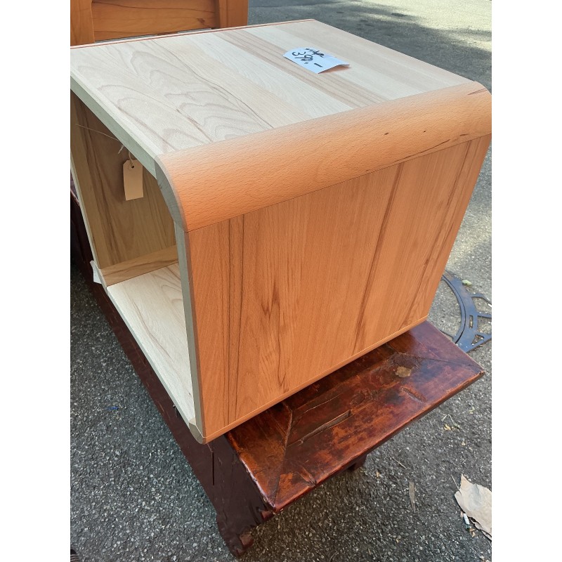 Table de chevet