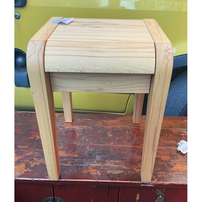 Table de chevet