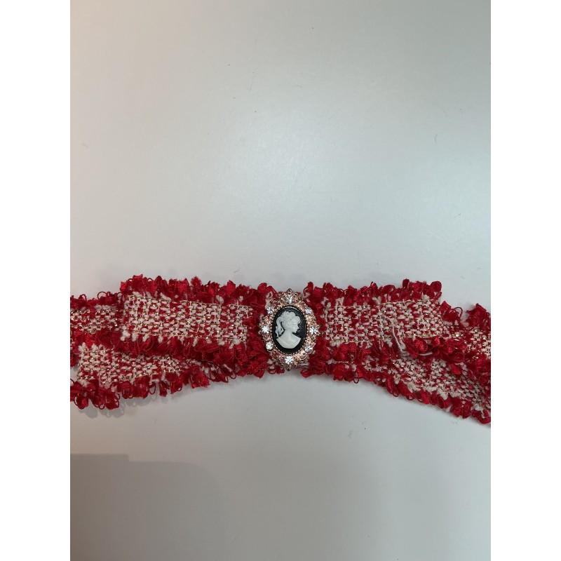 Collier rouge