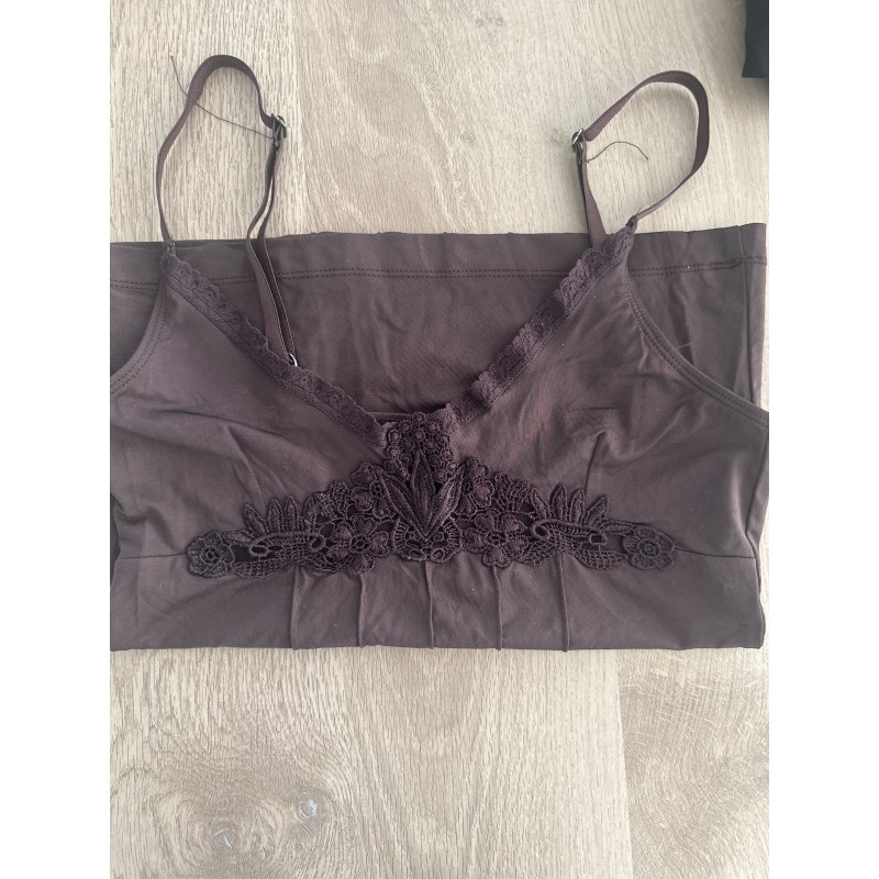 Top marron Mango avec dentelle