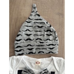 Ensemble bébé body, pantalon et bonnet