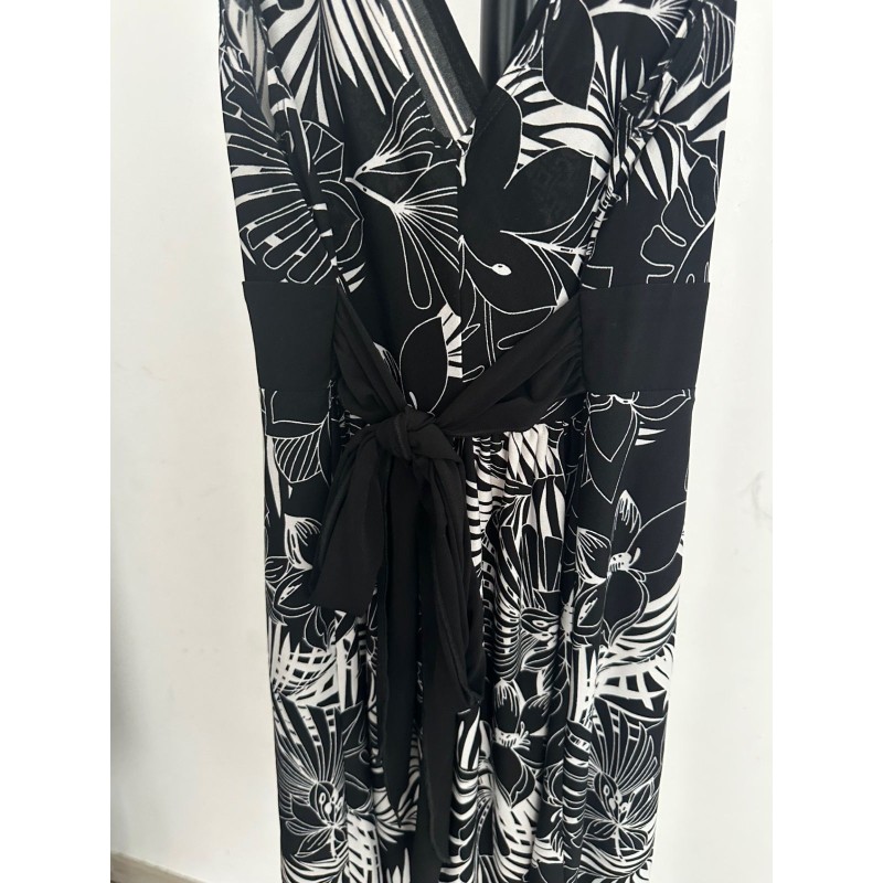 Robe noire et blanche été légère