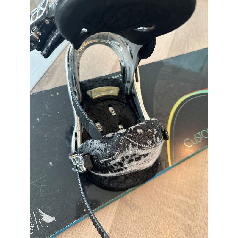 Snowboard Burton Custom 51 avec fixations Burton