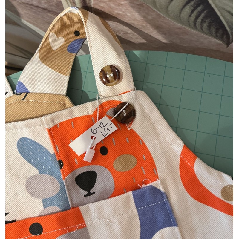 Salopette bébé animaux multicolores MiniOlie – 6 à 12 mois