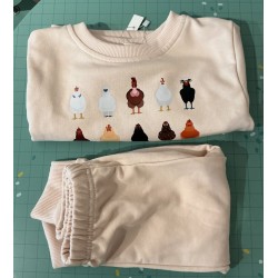 Ensemble bébé MiniOlie beige avec motif poules – 12-18 mois