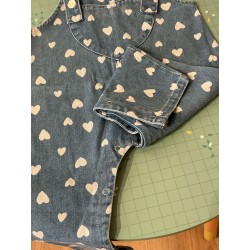 Salopette enfant en jean à motifs cœurs blancs - 3-5 ans
